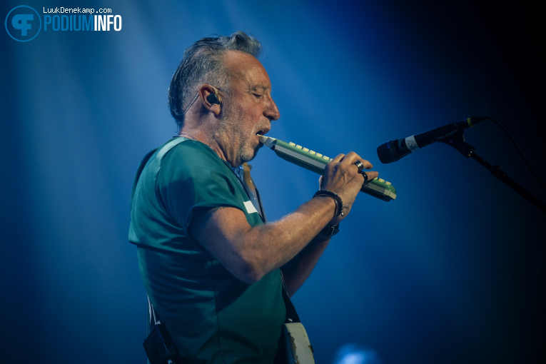 Peter Hook & The Light op Peter Hook & The Light - 17/03 - Melkweg foto