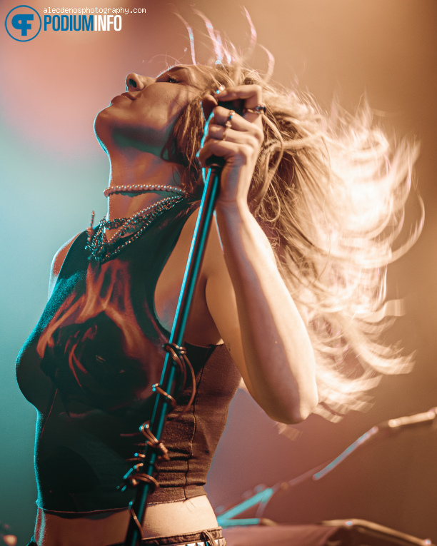 Renee Rose op Call It Off Plays Taylor Swift - 20/03 - De Helling foto