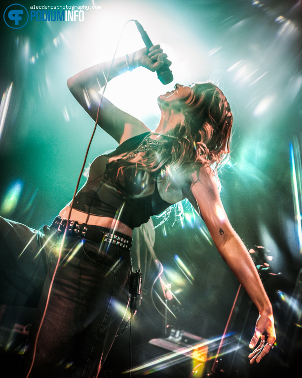 Renee Rose op Call It Off Plays Taylor Swift - 20/03 - De Helling foto