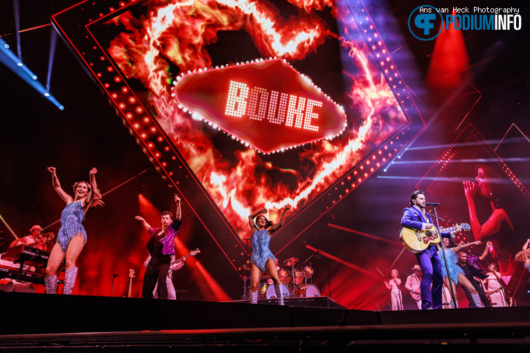 Bouke & The Elvis Matters Band op Bouke & The ElvisMatters Band - Viva Las Vegas - 20/03 - Ziggo Dome foto