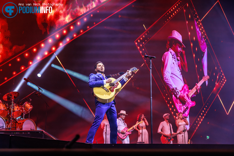 Bouke & The Elvis Matters Band op Bouke & The ElvisMatters Band - Viva Las Vegas - 20/03 - Ziggo Dome foto
