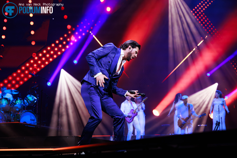 Bouke & The Elvis Matters Band op Bouke & The ElvisMatters Band - Viva Las Vegas - 20/03 - Ziggo Dome foto