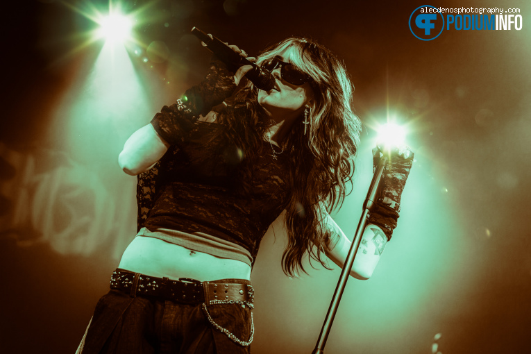 Ella Boh op Ari Abdul - 25/03 - Melkweg foto