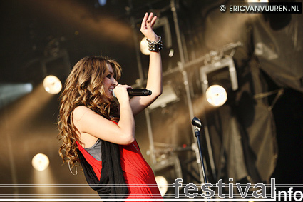 Esmée Denters op TMF Awards Festival 2009 foto