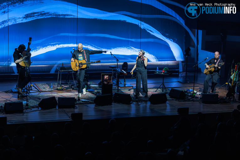 Milow op Milow - 01/04 - TivoliVredenburg foto
