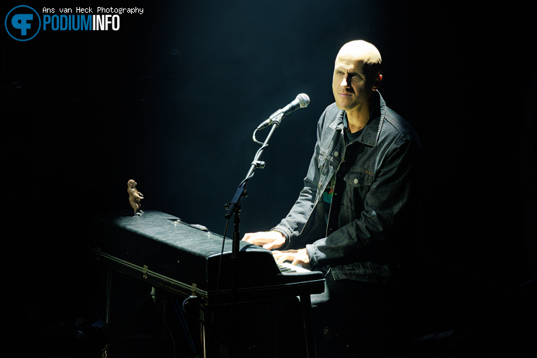 Milow op Milow - 01/04 - TivoliVredenburg foto