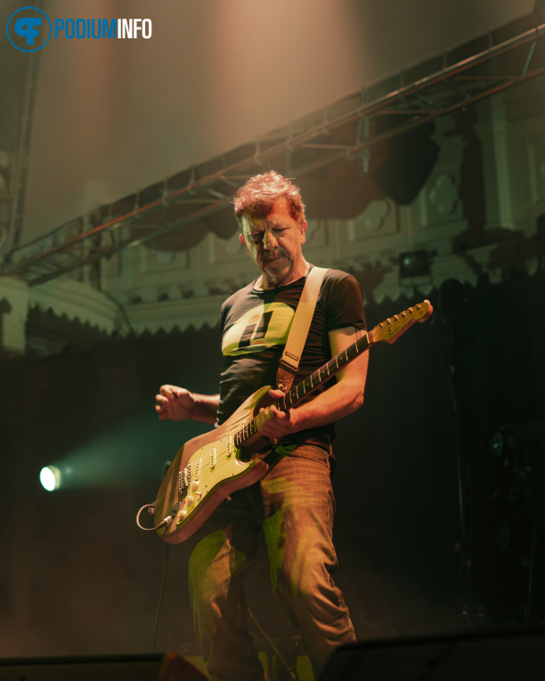 dEUS op dEUS - Worst Case Versus In A Bar - 02/04 - Paradiso foto
