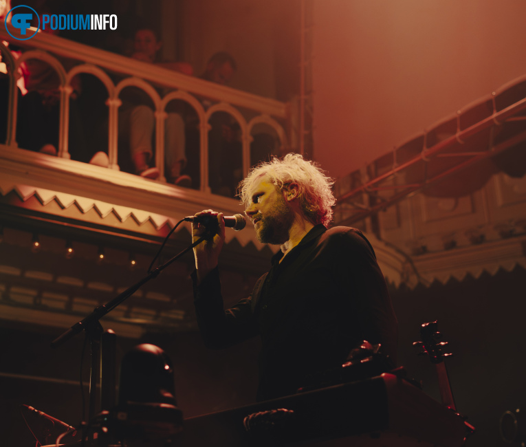 dEUS op dEUS - Worst Case Versus In A Bar - 02/04 - Paradiso foto