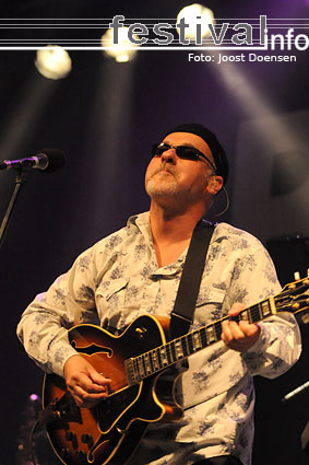 Paul Carrack op Bospop 2009 foto