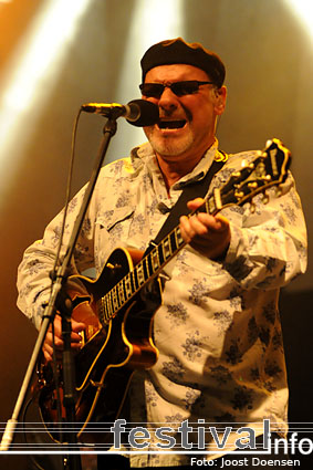 Paul Carrack op Bospop 2009 foto