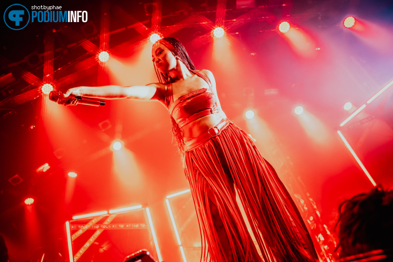 Leigh-Anne op Leigh-Anne - 15/04 - Melkweg foto