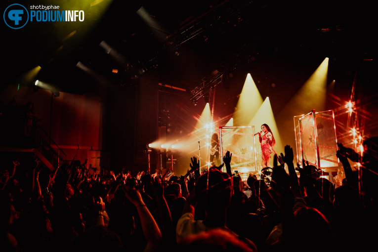 Leigh-Anne op Leigh-Anne - 15/04 - Melkweg foto