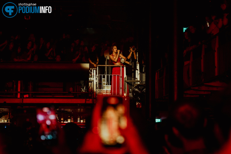 Leigh-Anne op Leigh-Anne - 15/04 - Melkweg foto