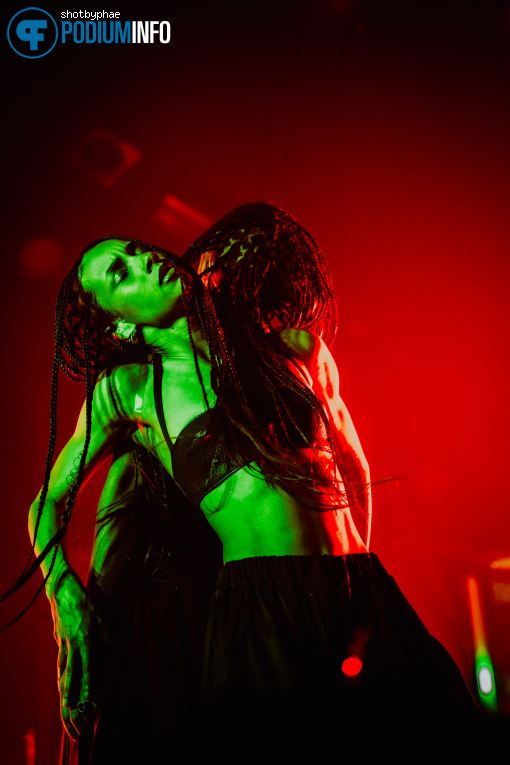 Leigh-Anne op Leigh-Anne - 15/04 - Melkweg foto
