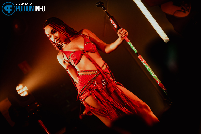 Leigh-Anne op Leigh-Anne - 15/04 - Melkweg foto