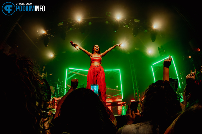 Leigh-Anne op Leigh-Anne - 15/04 - Melkweg foto