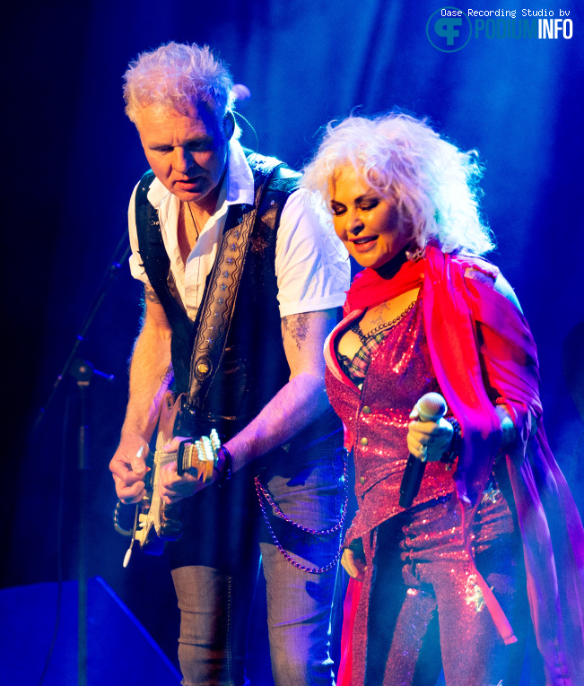 Dilana Smith op Dilana Smith - Legendary Men of Rock - 18/04 - Hoftheater foto