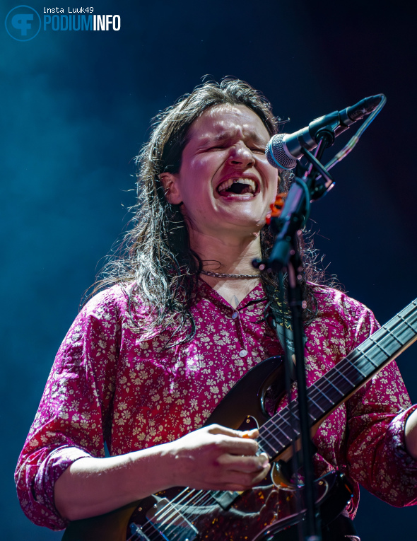 Big Thief op Big Thief - 21/04 - AFAS Live foto