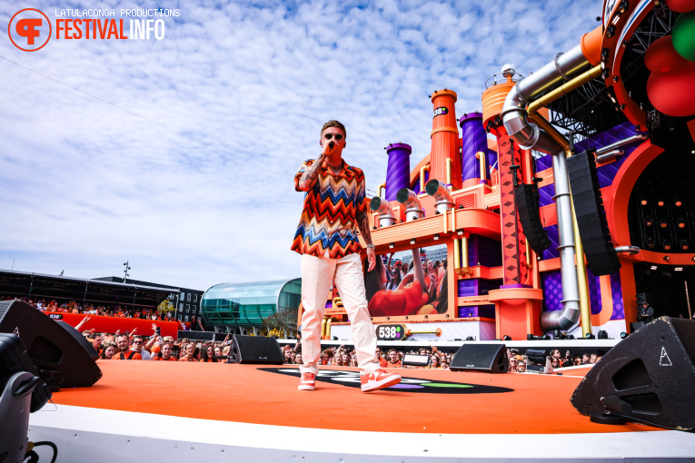 Marco Schuitmaker op 538 Koningsdag 2026 foto