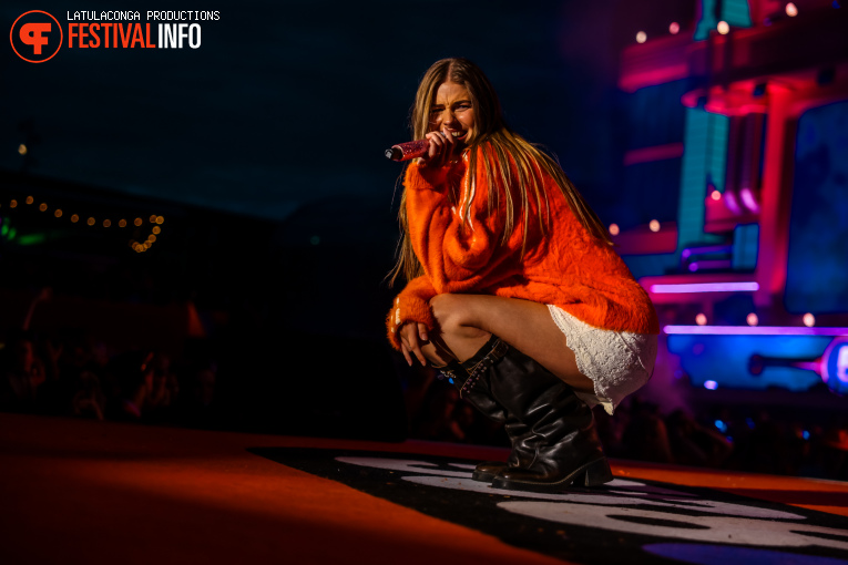 Roxy Dekker op 538 Koningsdag 2026 foto
