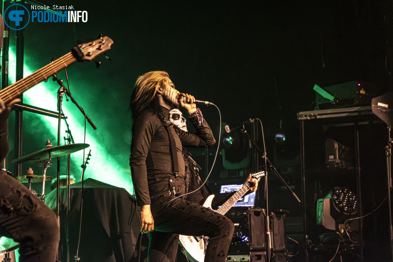 Dark Divine op Smash Into Pieces - 30/04 - 013 foto