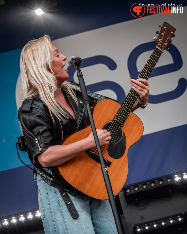 Miss Montreal op Bevrijdingsfestival Utrecht 2026 foto