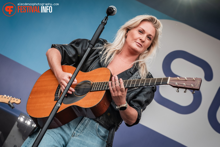 Miss Montreal op Bevrijdingsfestival Utrecht 2026 foto