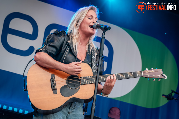 Miss Montreal op Bevrijdingsfestival Utrecht 2026 foto