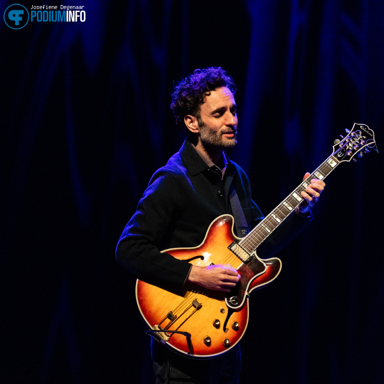 Julian Lage Quartet op Julian Lage Quartet - 09/05 - TivoliVredenburg foto