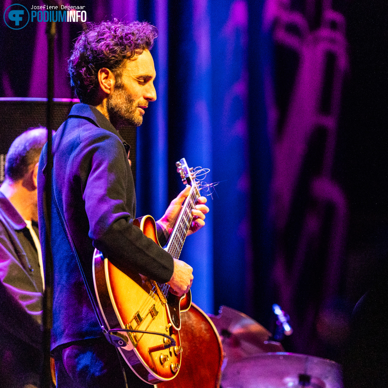 Julian Lage Quartet op Julian Lage Quartet - 09/05 - TivoliVredenburg foto