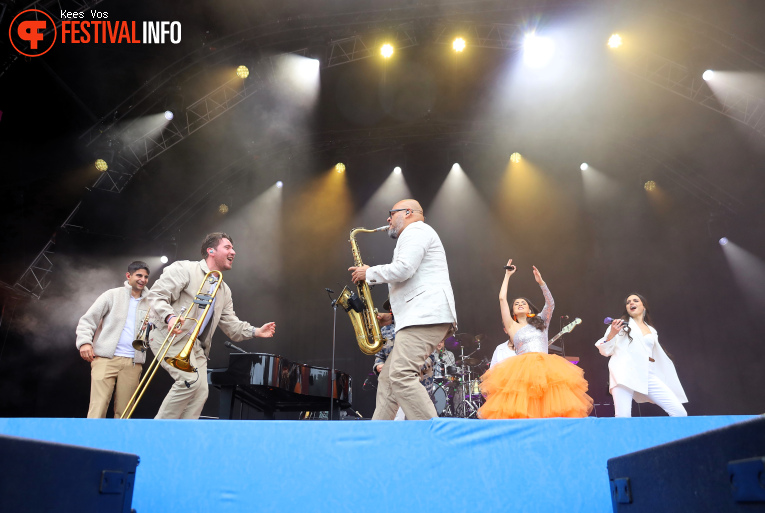 Karsu op Bevrijdingsfestival Brabant 2026 foto