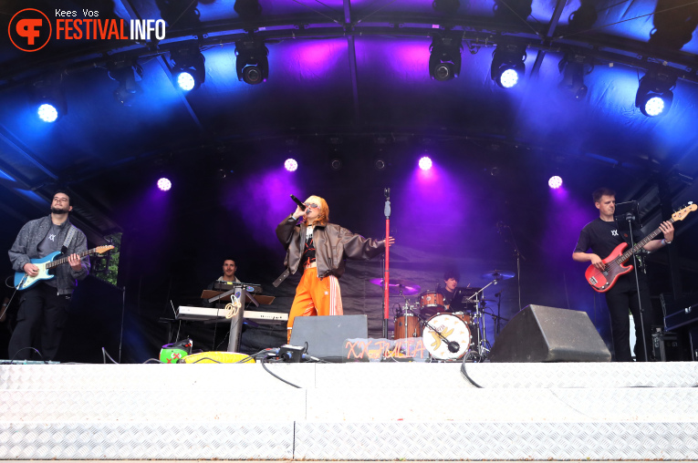 XXJULÍA op Bevrijdingsfestival Brabant 2026 foto