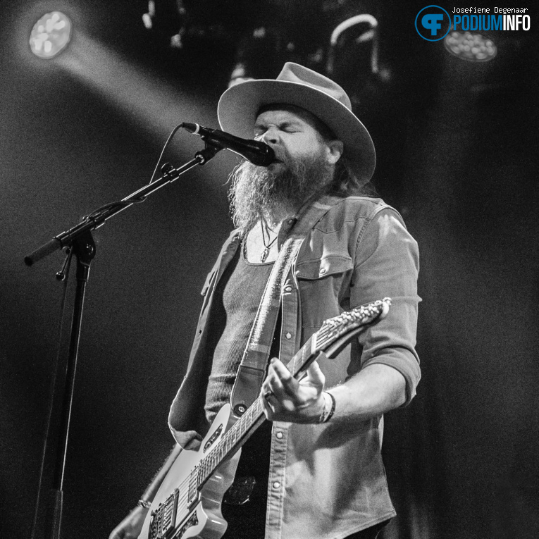 Robert Jon & The Wreck op Robert Jon & The Wreck - 07/05 - Melkweg foto