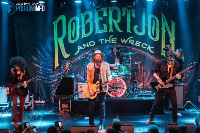 Robert Jon & The Wreck op Robert Jon & The Wreck - 07/05 - Melkweg foto
