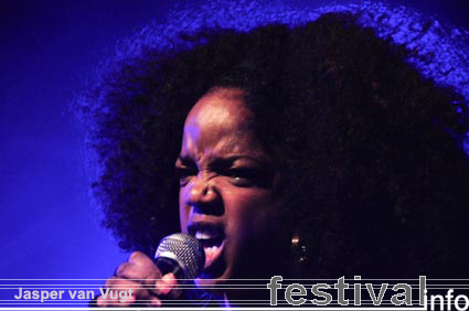 Leela James op Raw Rhythm 2009 foto