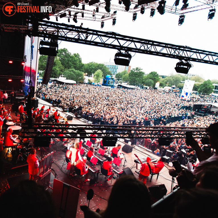 Jostiband op Bevrijdingsfestival Overijssel 2026 foto