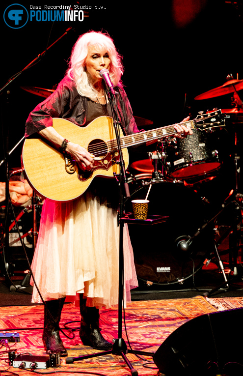 Emmylou Harris op Emmylou Harris - 21/05 - Muziekgebouw Eindhoven foto
