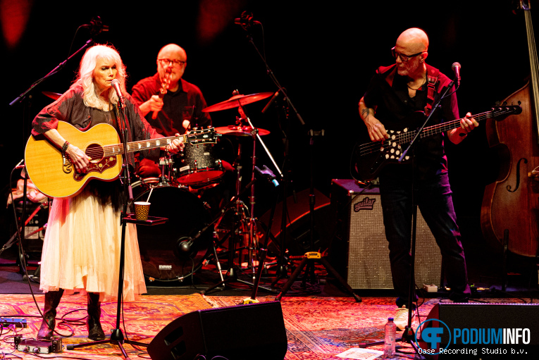 Emmylou Harris op Emmylou Harris - 21/05 - Muziekgebouw Eindhoven foto