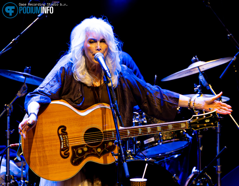 Emmylou Harris op Emmylou Harris - 21/05 - Muziekgebouw Eindhoven foto