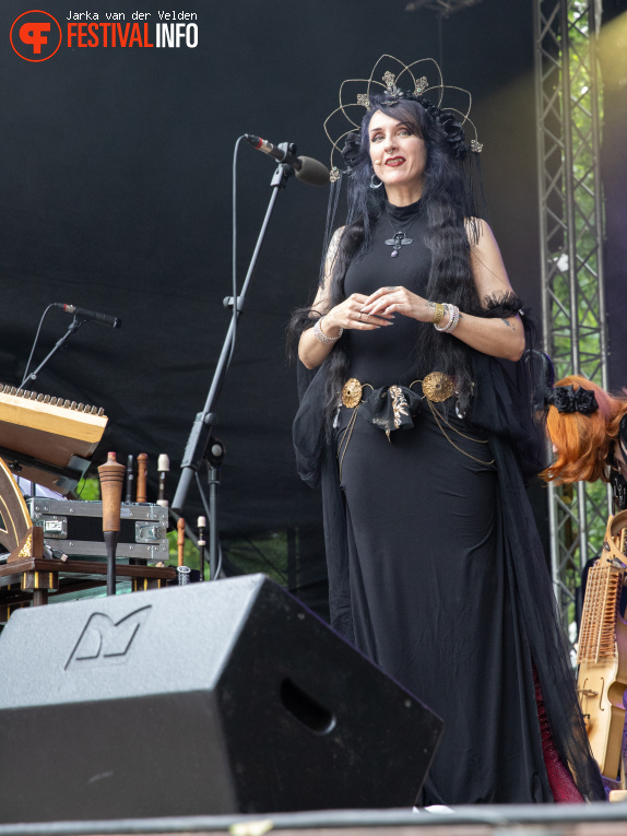 Bianca Stucker & Bruxas Solis op Wave-Gotik-Treffen 2026 foto