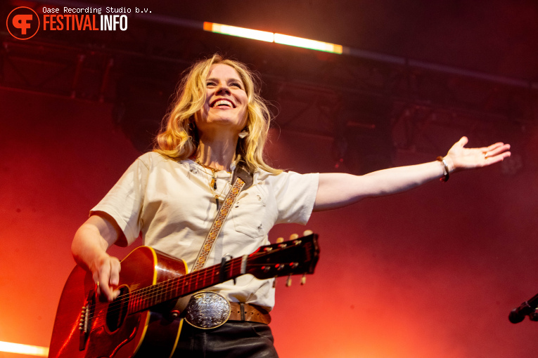 Ilse DeLange op Ribs & Blues 2026 foto