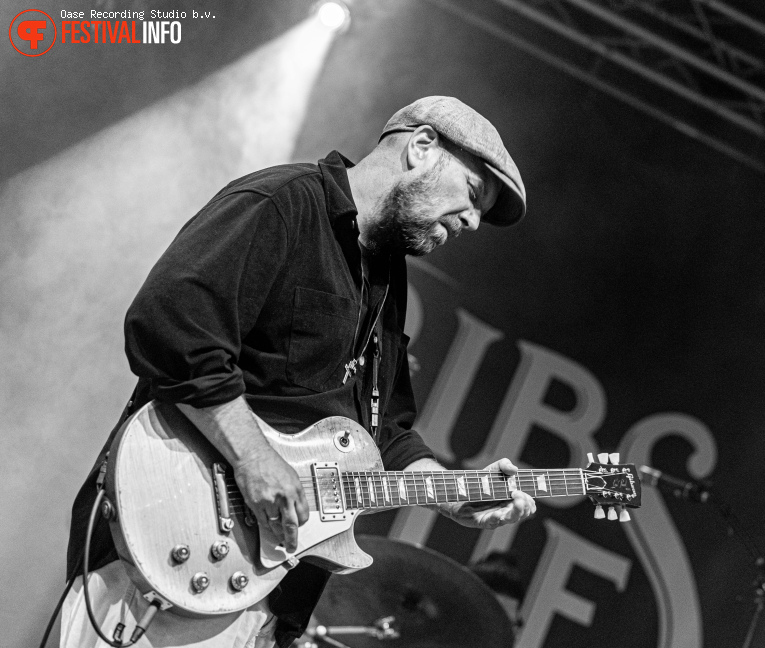 Henrik Freischlader op Ribs & Blues 2026 foto