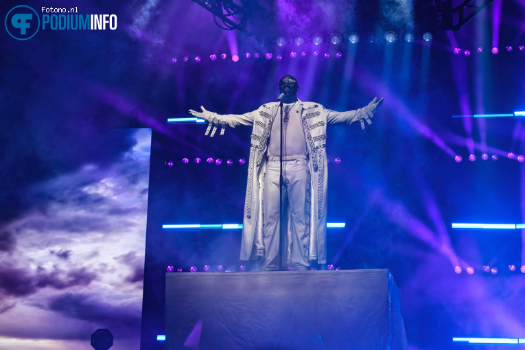 Akon op NE-YO & AKON - Nights Like This Tour - 15/05 - Ziggo Dome foto