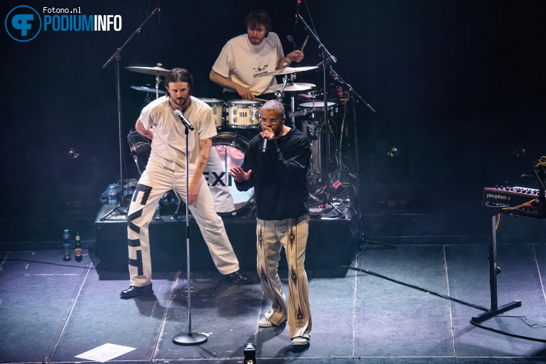 Bazart op Bazart - 17/05 - Paradiso foto