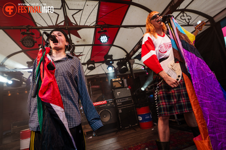 C'est Qui? op Dauwpop 2026 - Vrijdag foto