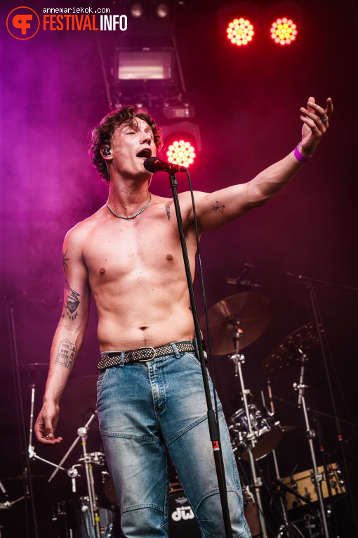 Micha (NL) op Dauwpop 2026 - Vrijdag foto