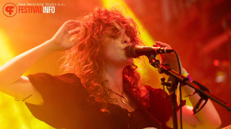 Heidi Curtis op Dauwpop 2026 - Vrijdag foto