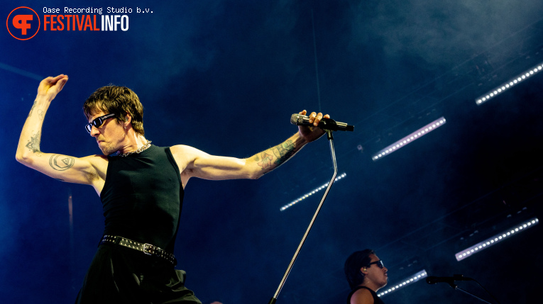 Son Mieux op Dauwpop 2026 - Vrijdag foto