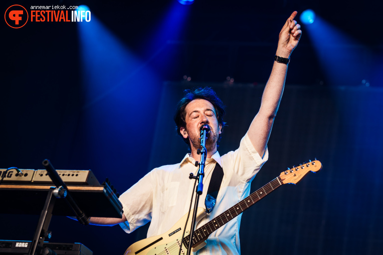 The Wombats op Dauwpop 2026 - Zaterdag foto