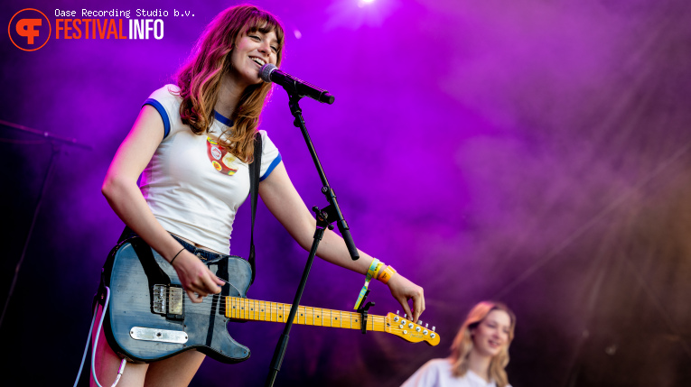 Chloe Slater op Dauwpop 2026 - Zaterdag foto